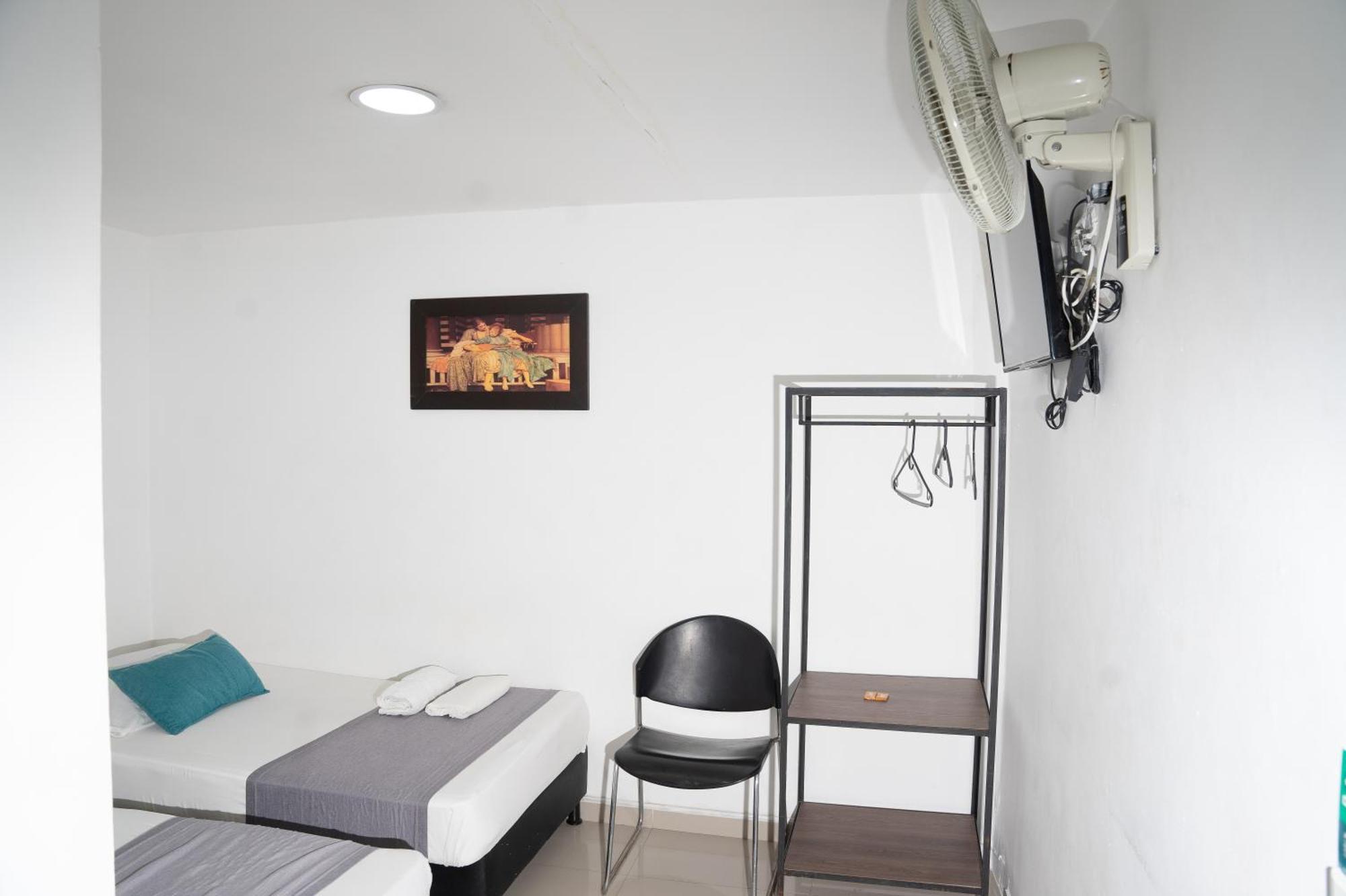 Hotel Laureles De Aburra Medellin Exterior photo